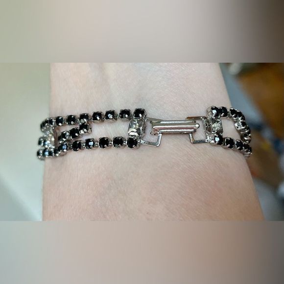 Black/clear rhinestone bracelet Sz 7 bracelet - Picture 4 of 10